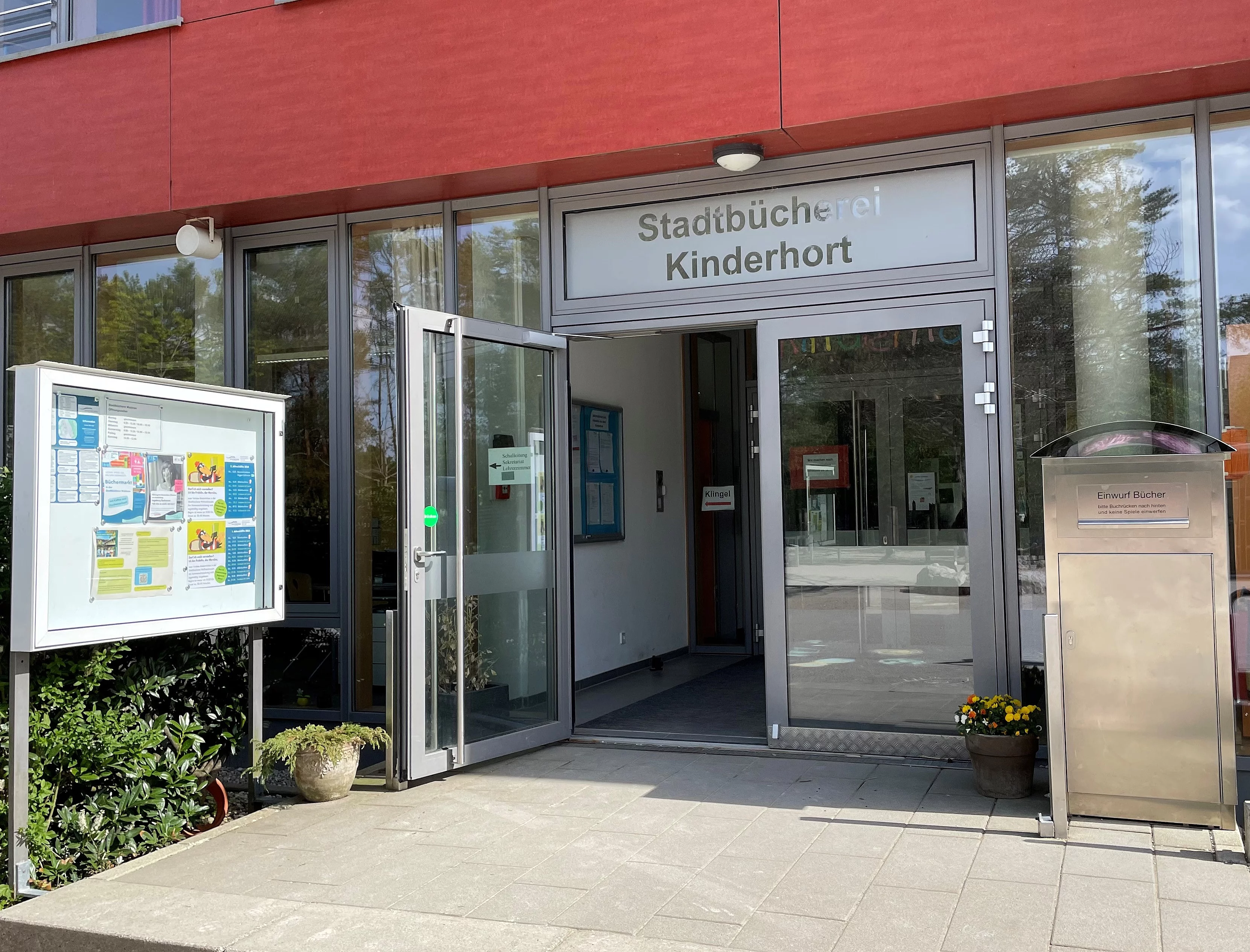 Eingang Ausleichstelle Waldram