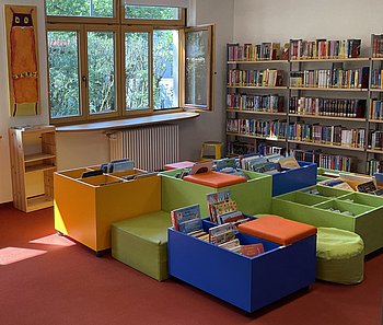 Stadtbücherei Hammerschmiedweg Innenraum